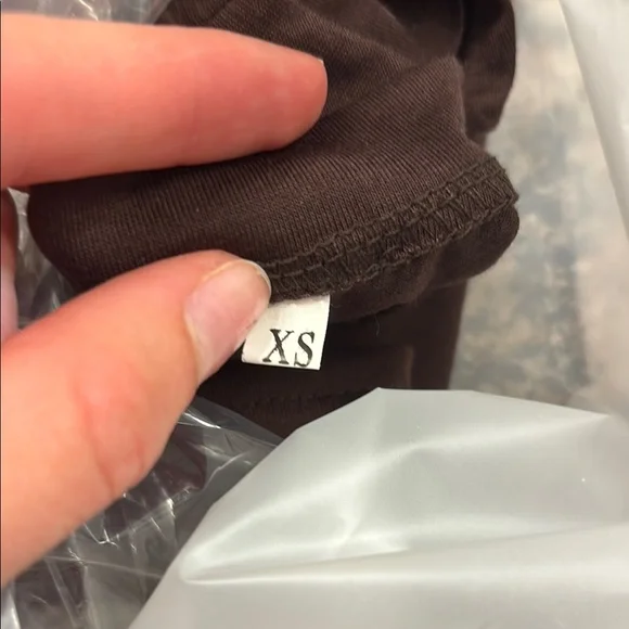 Brown Boxy Cinched Waist T-Shirt with Oversized Sleeves - Picture 3 of 3